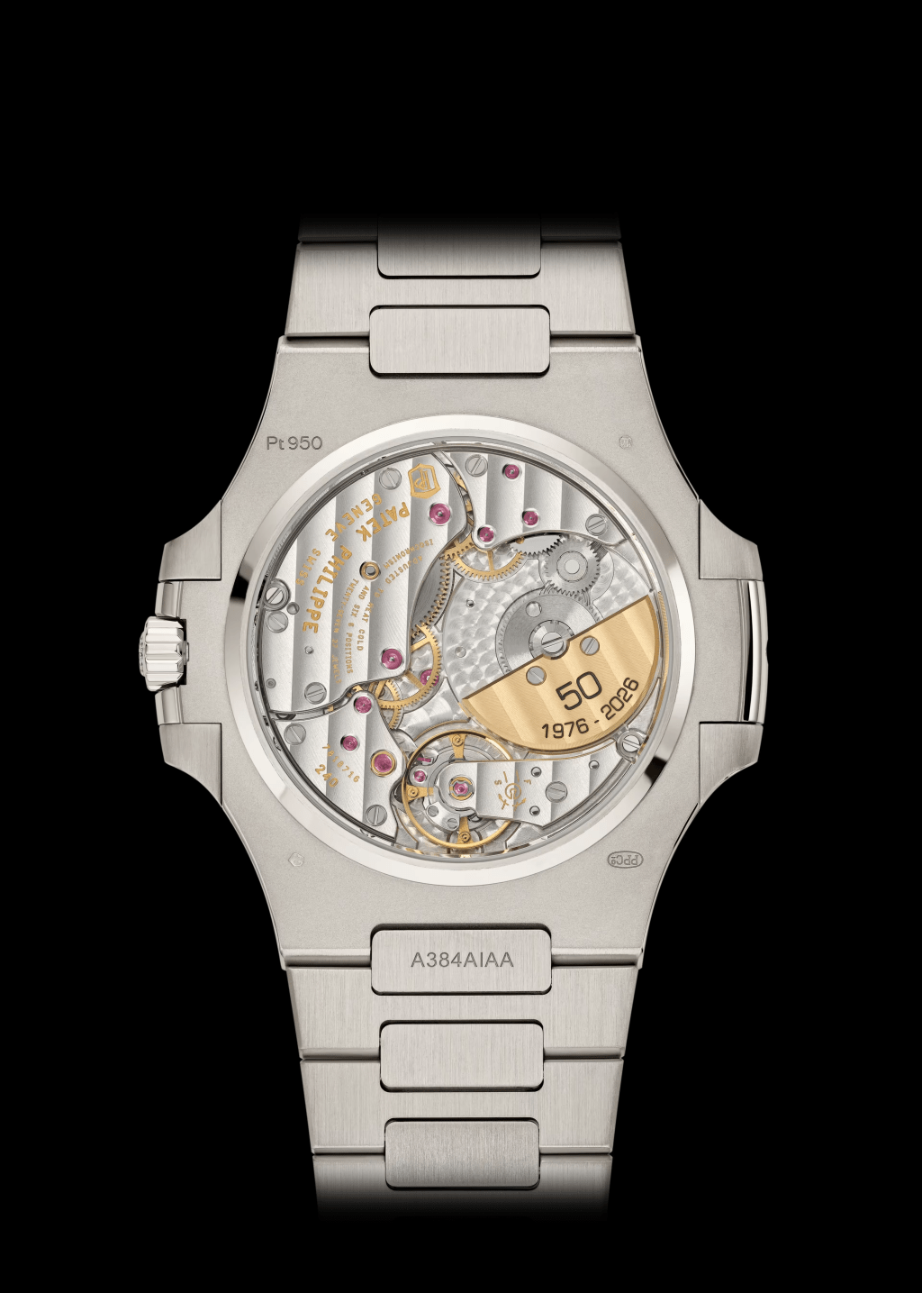 Patek Philippe Nautilus 5610/1P-001，搭載Caliber 240自動機芯。