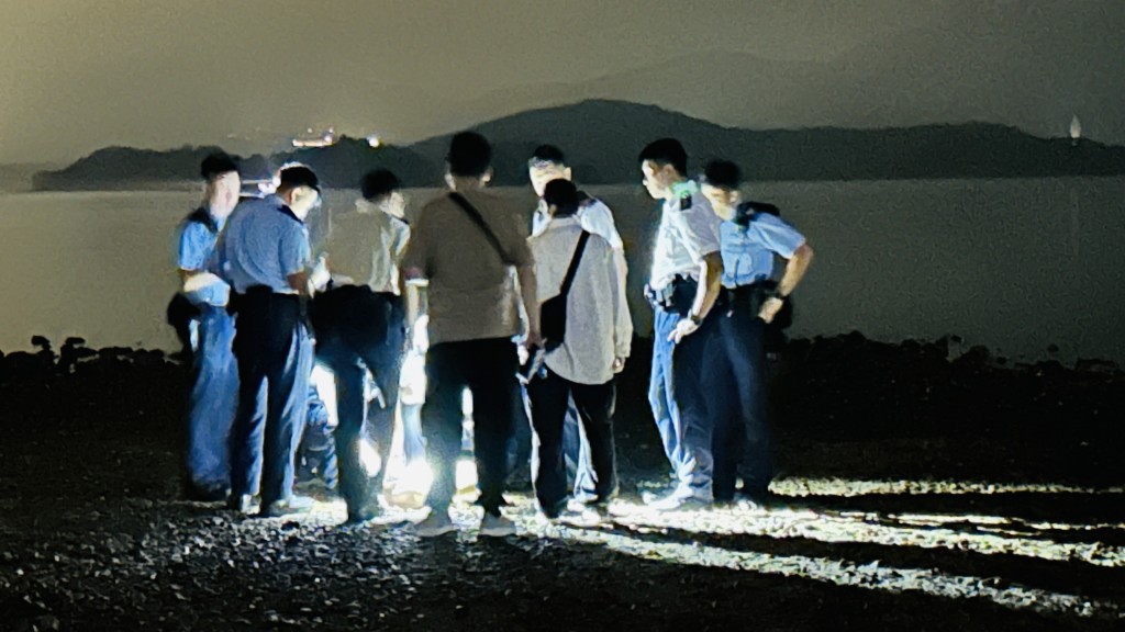 警員到場調查。蔡楚輝攝 警員到場調查。蔡楚輝攝
