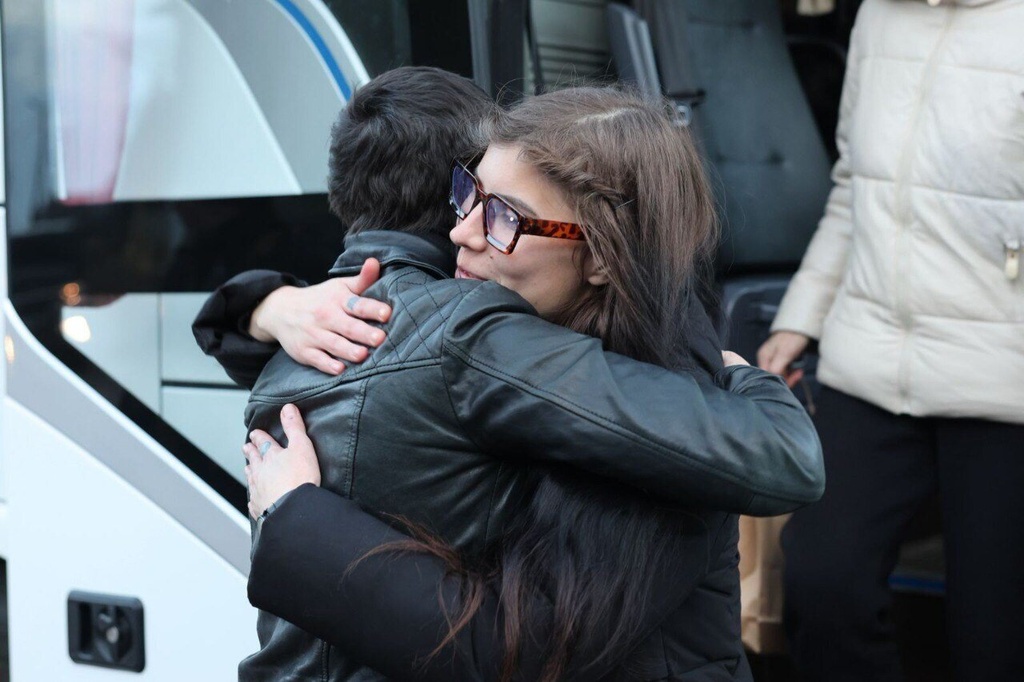 盧卡申科釋放123名囚犯,包括諾貝爾和平獎得主與反對派領袖。美聯社 盧卡申科釋放123名囚犯,包括諾貝爾和平獎得主與反對派領袖。美聯社