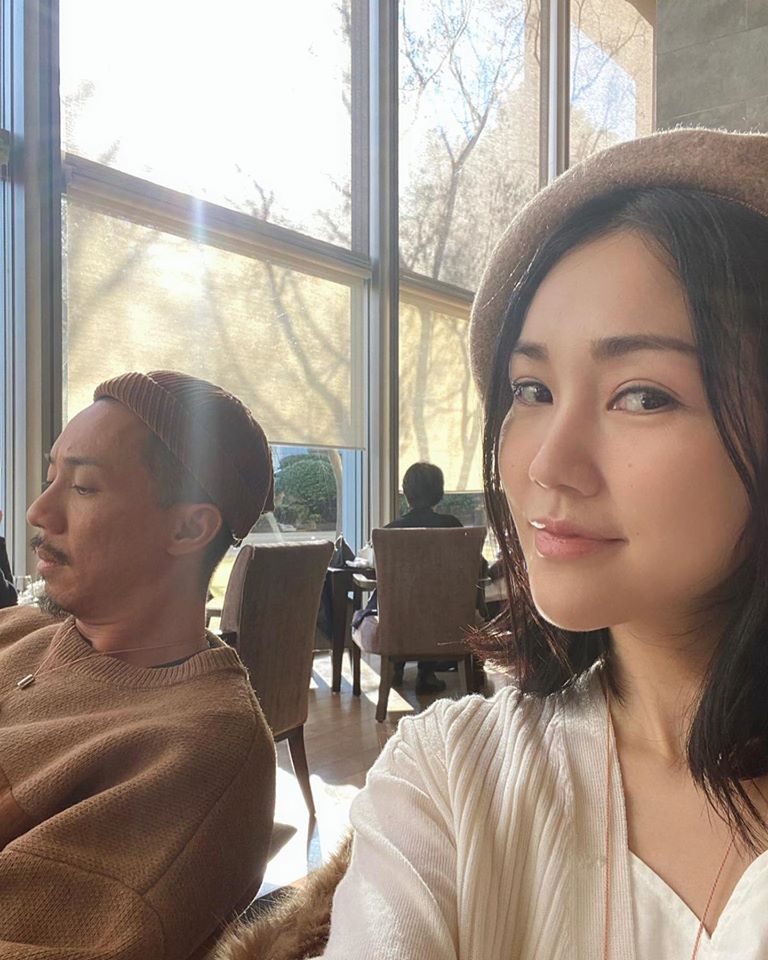 有個咁顧家嘅老公,呢啲男人嫁得過,謝安琪當日冇嫁錯郎。