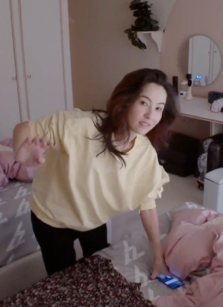 張栢芝在舞台表演強差人意，但顏值獲讚。
