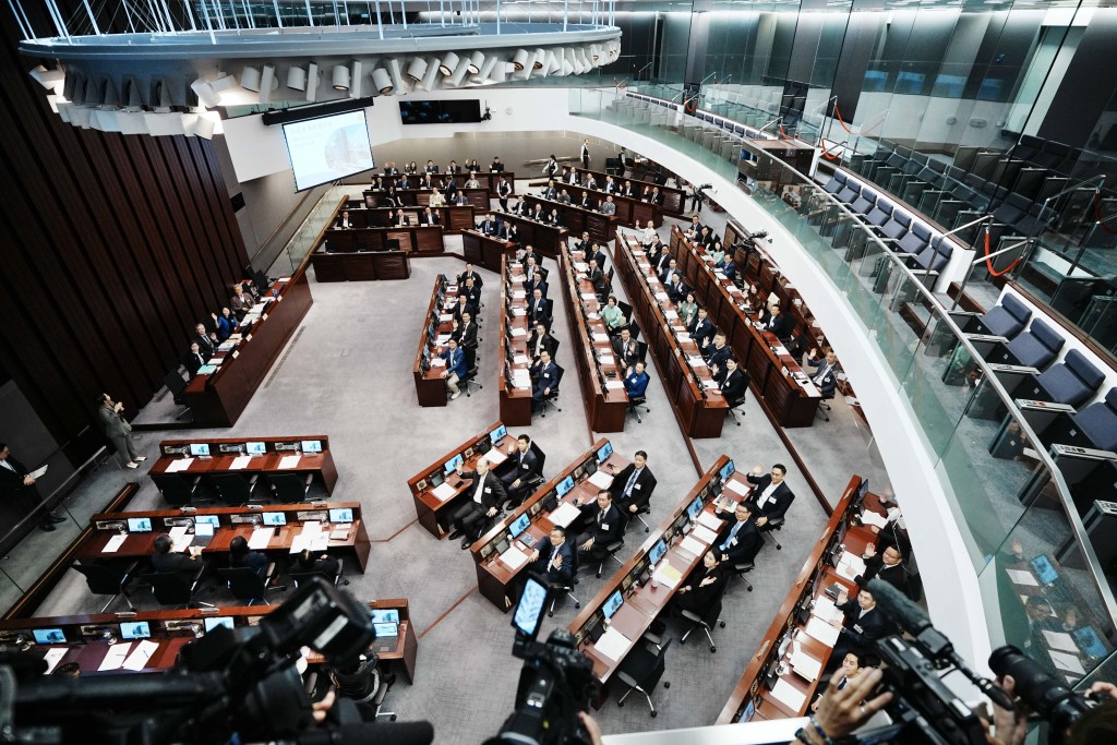 立法會各事務委員會即將選出正副主席。資料圖片