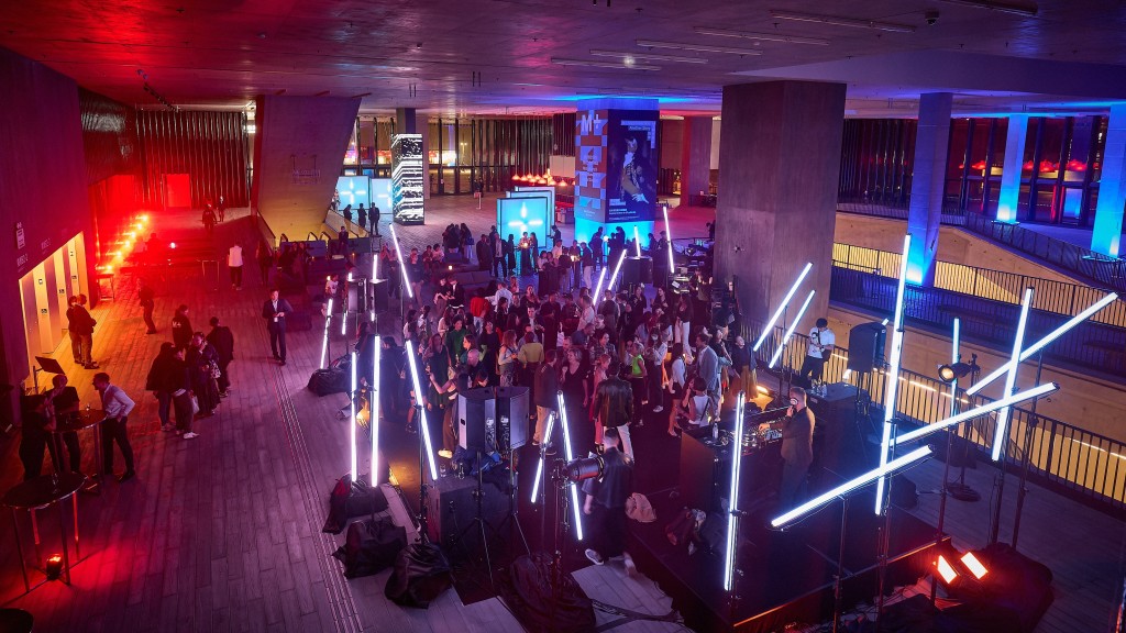 「M+夜不同」3.1登场。