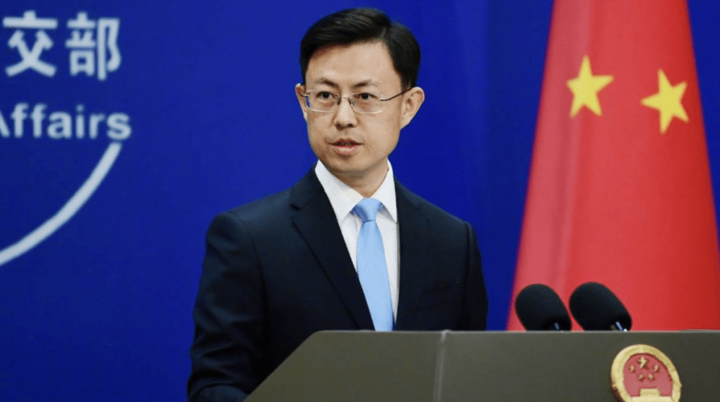4月24日下午，中国外交部发言人郭嘉昆否认中美正在进行关税谈判，指是假消息。