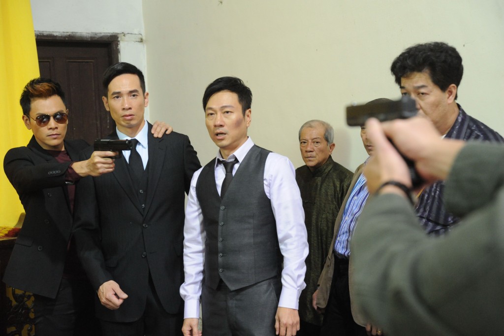 2013年台慶劇《法外風雲》，黎耀祥與陳豪做男主角。