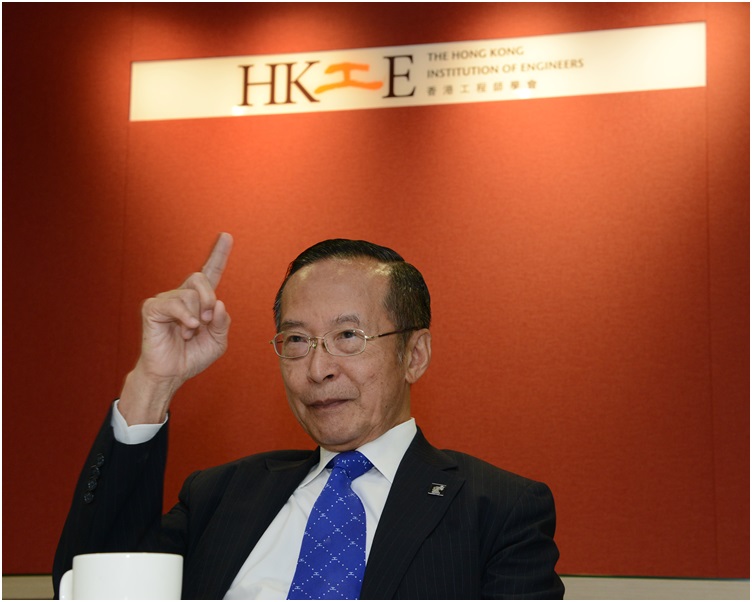 鄭若驊指工程師學會前會長潘樂陶是其丈夫。