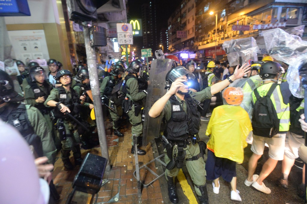 案發日荃葵青遊行其後演變成警民衝突。資料圖片