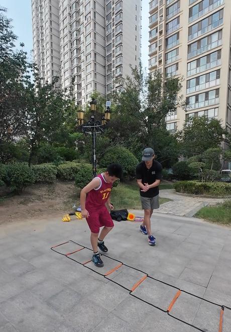 內地愈來愈流行體育外賣。中國青年報 內地愈來愈流行體育外賣。中國青年報