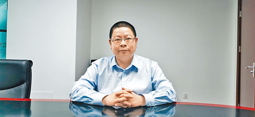 田飞龙回顾及分析香港回归后遇上的政治问题，并展望来日转型「一国重心」。 