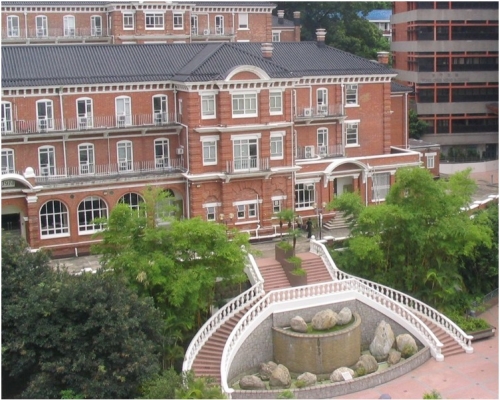 儀禮堂和梅堂。