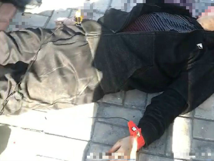 案發地附近居民稱,嫌犯不是亂殺,似是針對熟悉認識的人。 微博圖片