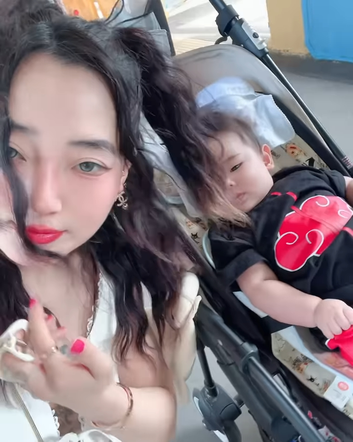 屯门娜娜经常带BB周围游。