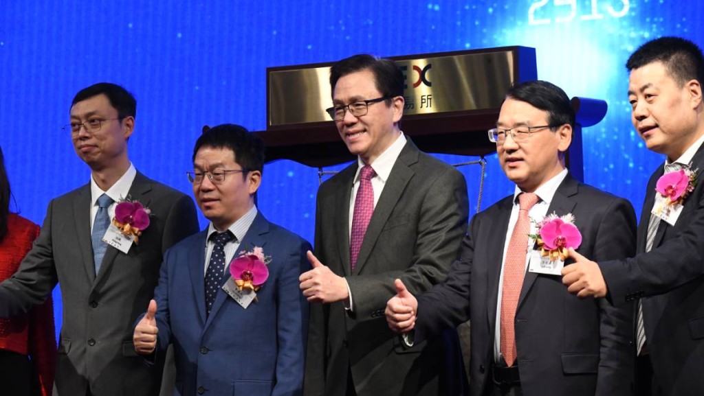 今早有3只新股同日上市。