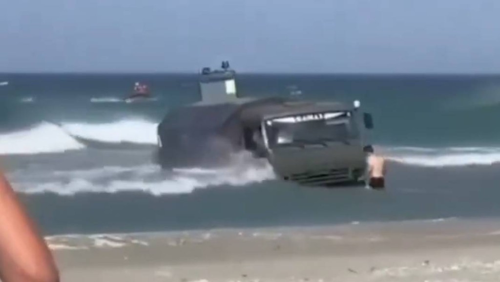哈薩克海軍里海突遇強風惡浪致至少9死，總統托卡耶夫下令徹查。deryaka20831032@X