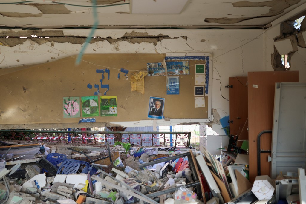 伊朗南部受到伊朗導彈襲擊，一家幼稚園受損。路透社