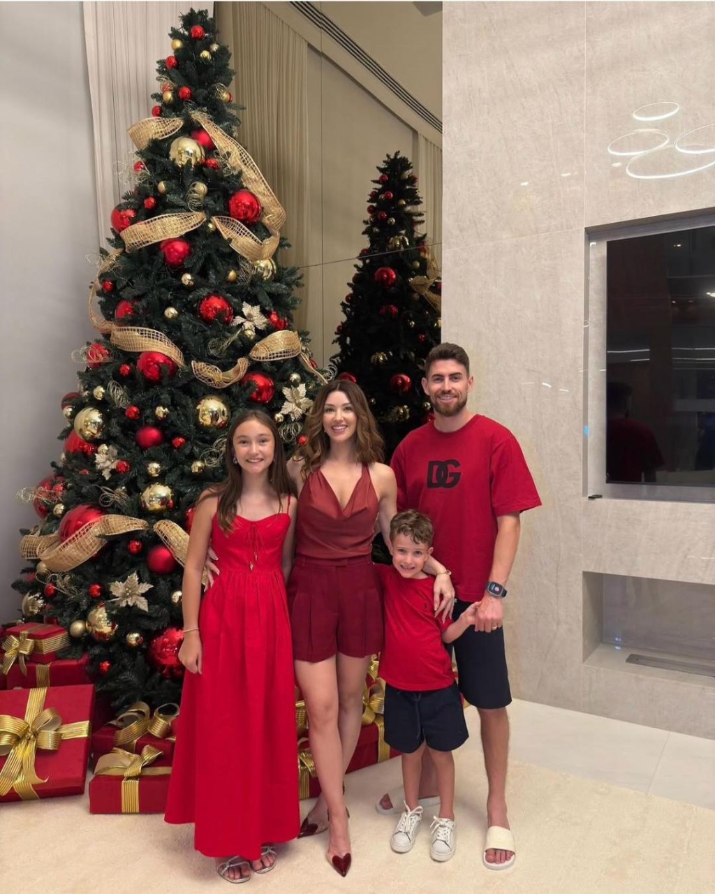 Ada因受驚大哭，之後沒有再參加第2日的音樂節。