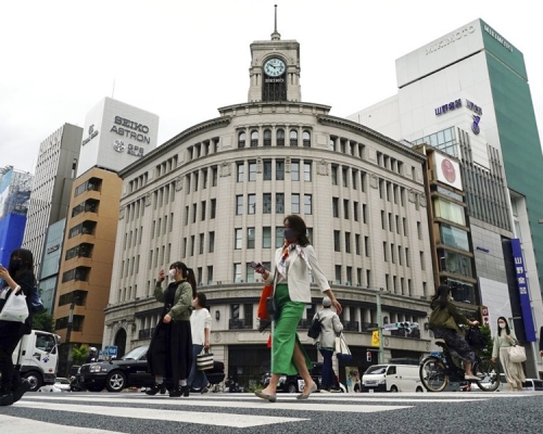 東京全日新增逾900宗新冠病毒確診。AP圖