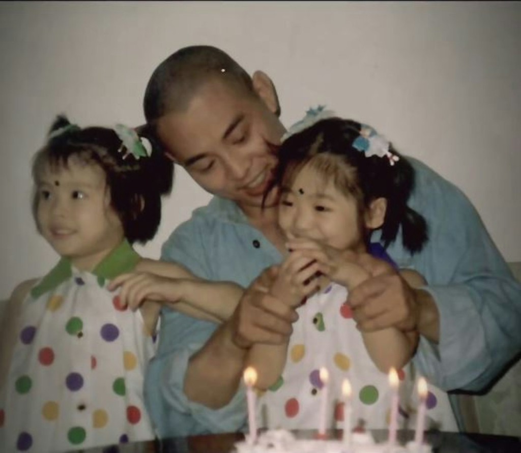 李連杰昔日為女兒慶生的溫馨畫面。 李連杰昔日為女兒慶生的溫馨畫面。