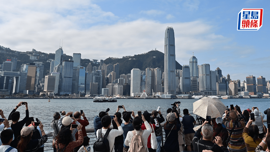 保險業上半年毛保費總額按年升35.5%至5736億 長期有效業務保費增近四成