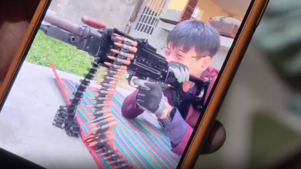 泰國警方在疑犯手機發現其受訓記錄。