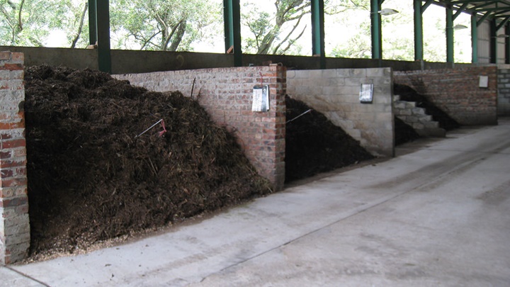農場運用「好氧堆肥系統」生產堆肥。嘉道理農場網站圖片