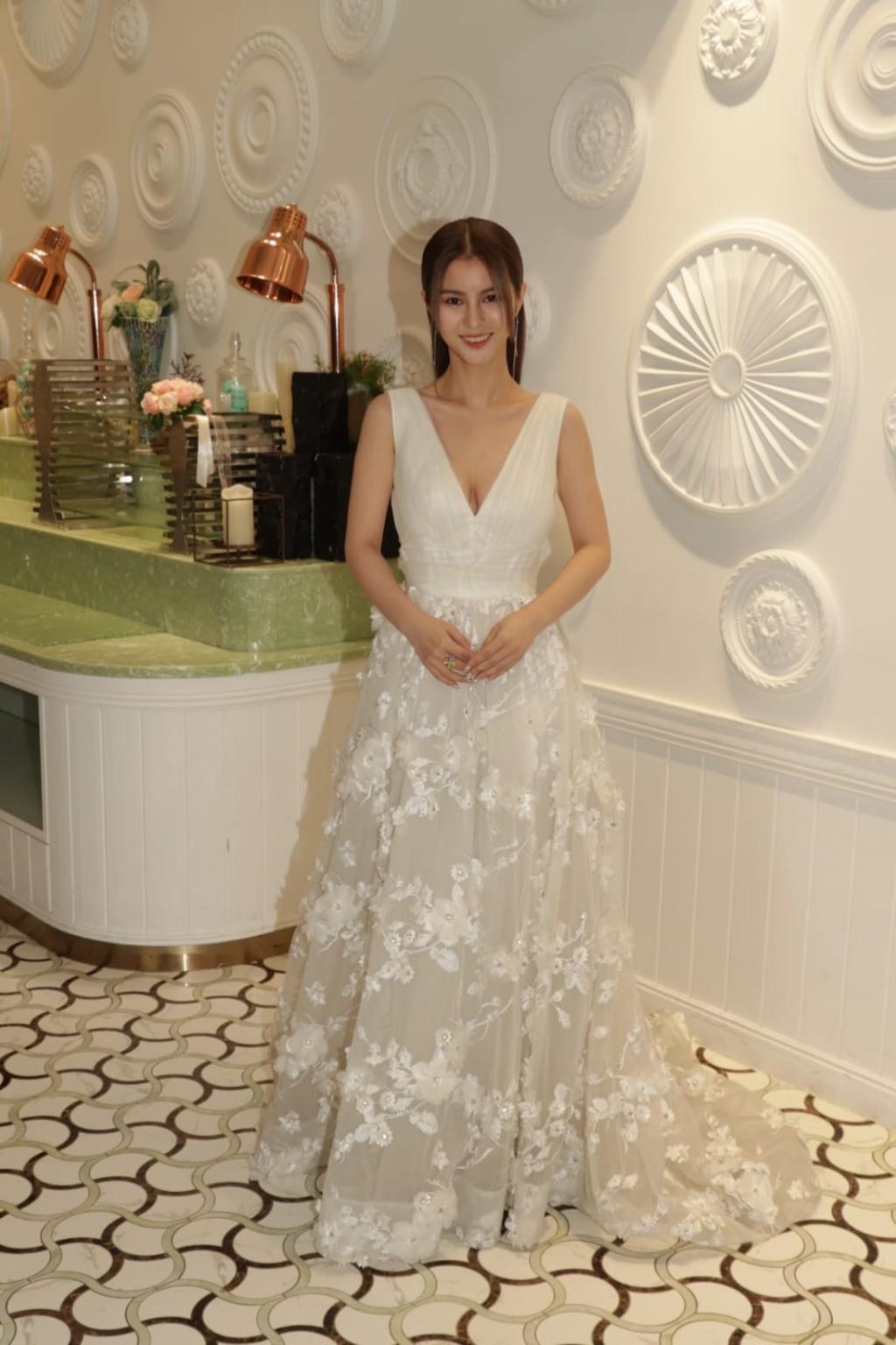 鄧月平自言滿意減肥後，現時的身形。