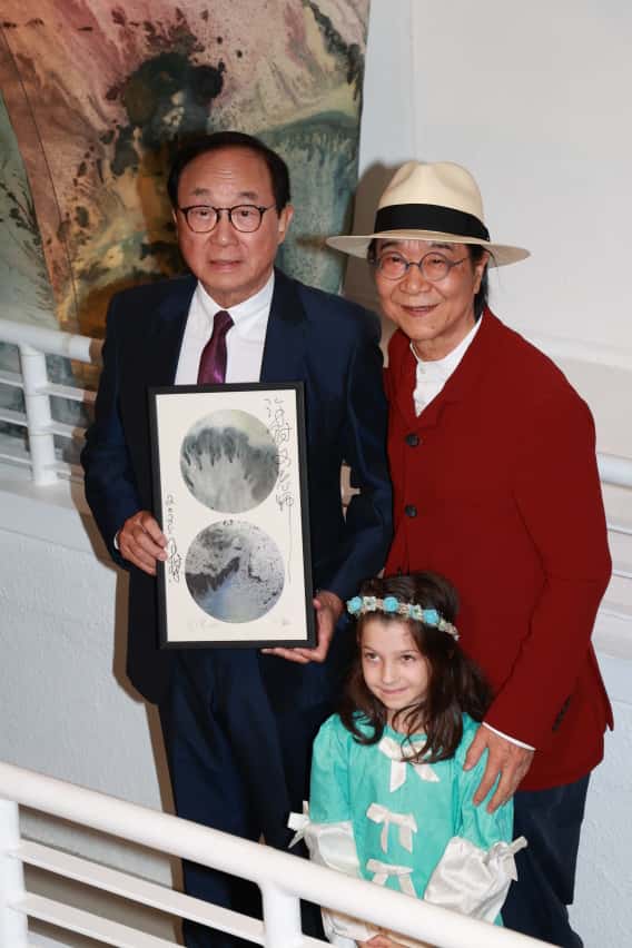 許冠文在台上表示跟陳子慧認識幾十年。