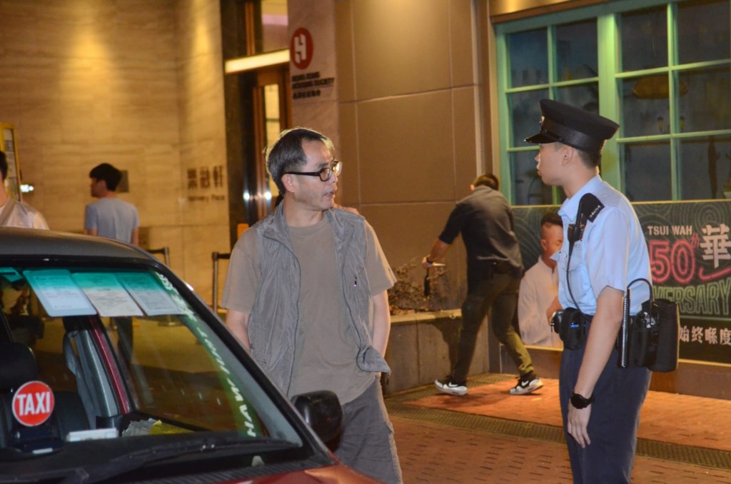 姓戴的士司機講述事發經過。