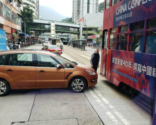 私家車出路口捱電車撞。馬路的事討論區圖片