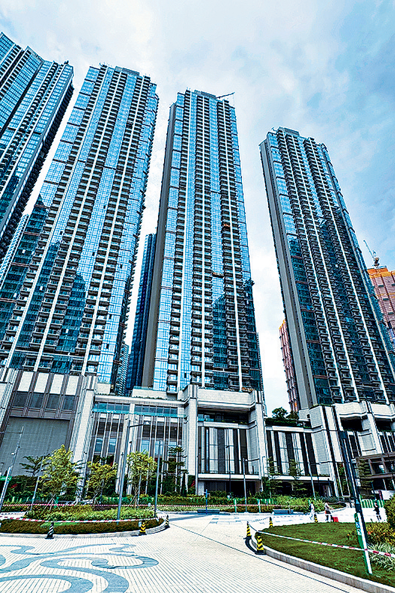 凱柏峰昨日連售15伙，套現逾1.34億。