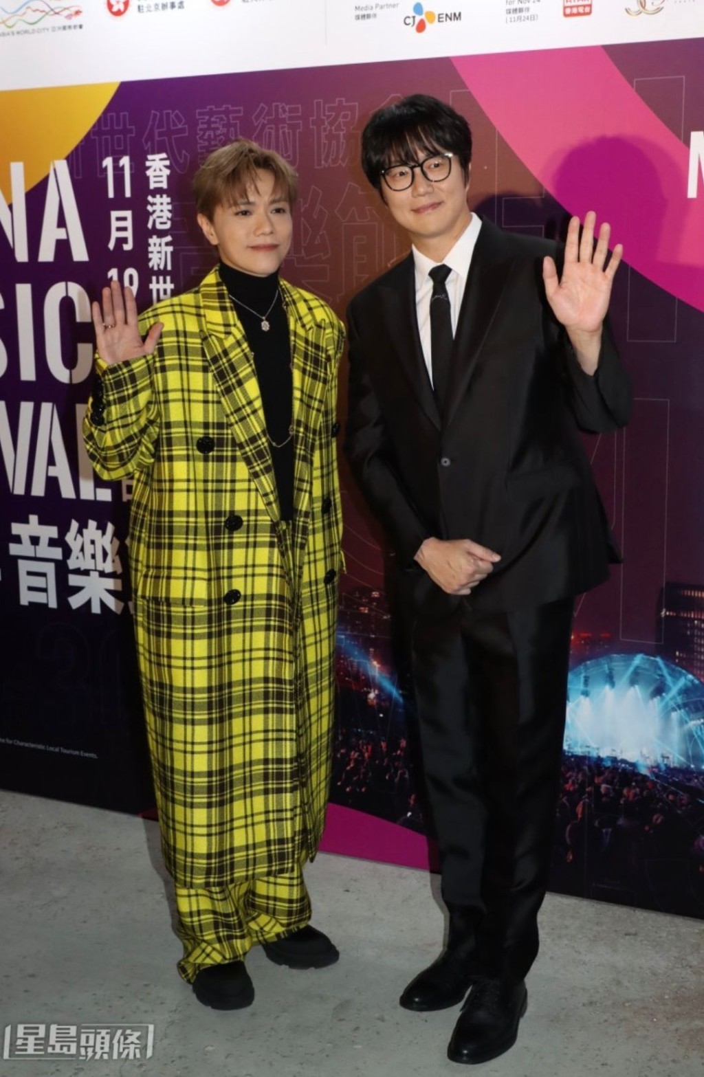 張敬軒之前與成始境同台演出。