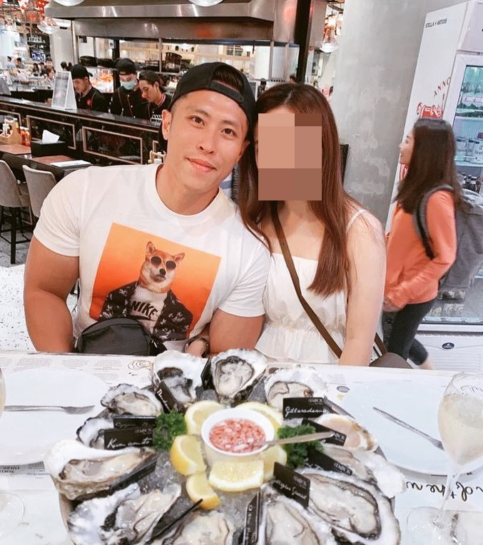 何偉豪與女朋友非常恩愛，不時出國旅行，又經常在Instagram上看到他們的生活點滴。網上圖片