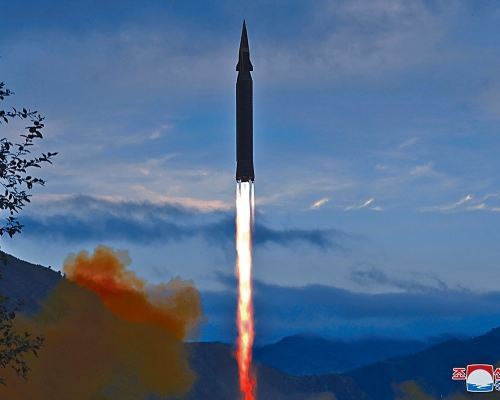 北韓宣布周二清晨成功試射新研發的「火星-8」型高超音速導彈。