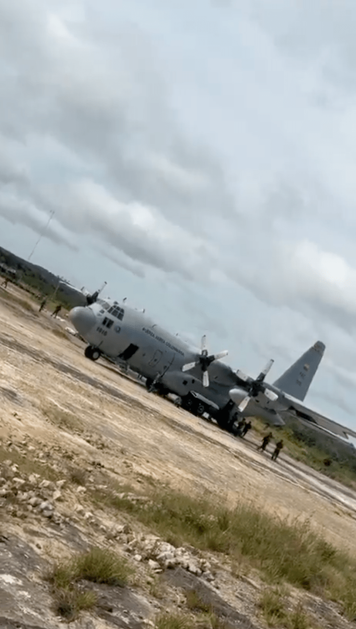涉事的C-130「大力神」（Hercules）軍用運輸機。X@NoticiasCaracol