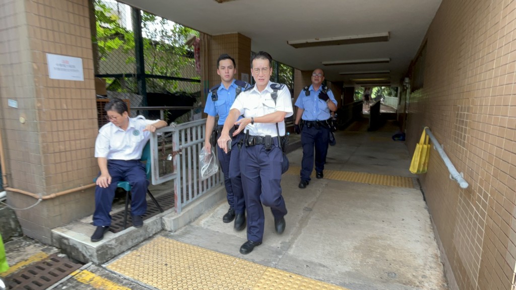 警員到場調查。楊偉亨攝