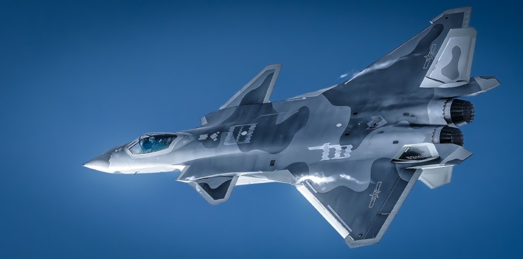 殲-20首飛15周年。 微博 殲-20首飛15周年。 微博