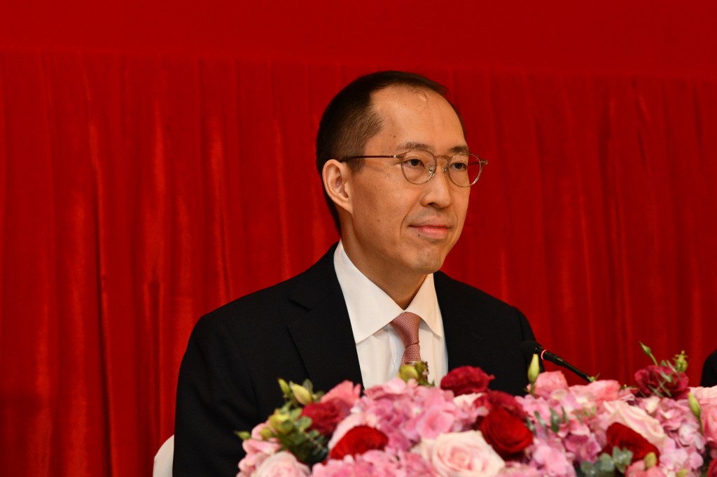 信和置业主席黄永光会后见记者时表示,集团对香港发展充满信心。 信和置业主席黄永光会后见记者时表示,集团对香港发展充满信心。