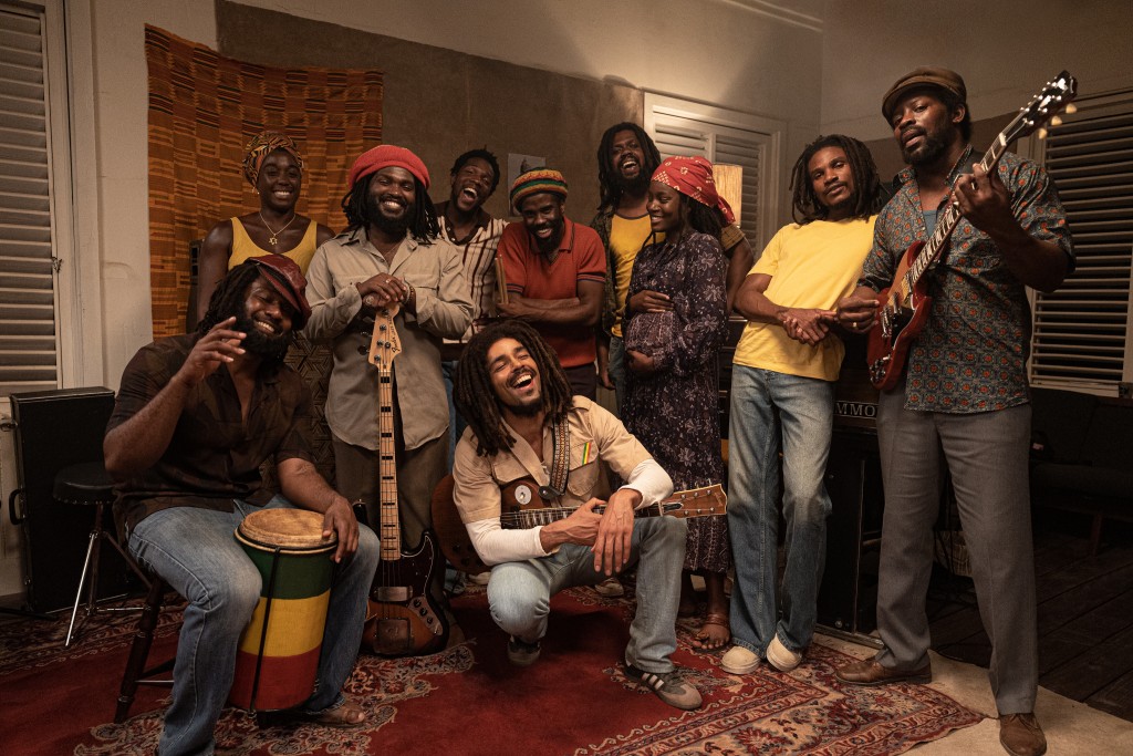 樂隊The Wailers的部份角色，交由擁有音樂根底的真實樂隊後代飾演。