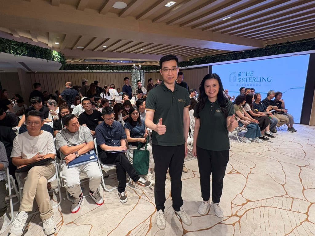首轮销售成功即日沽清153伙价单单位。