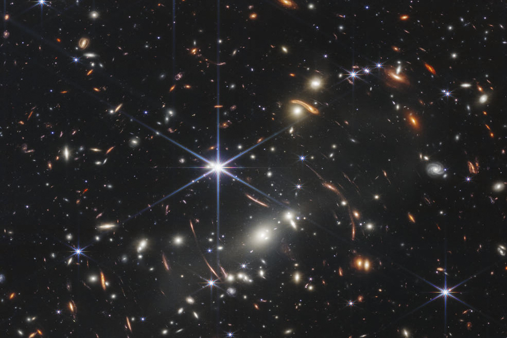 SMACS 0723星系团。AP