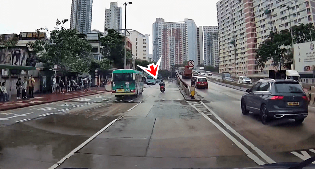 電單車向西貢方向行駛。fb：車cam L（香港群組）