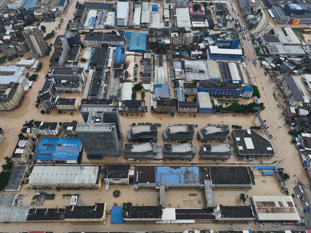 福建莆田洪水來襲。 新華社 