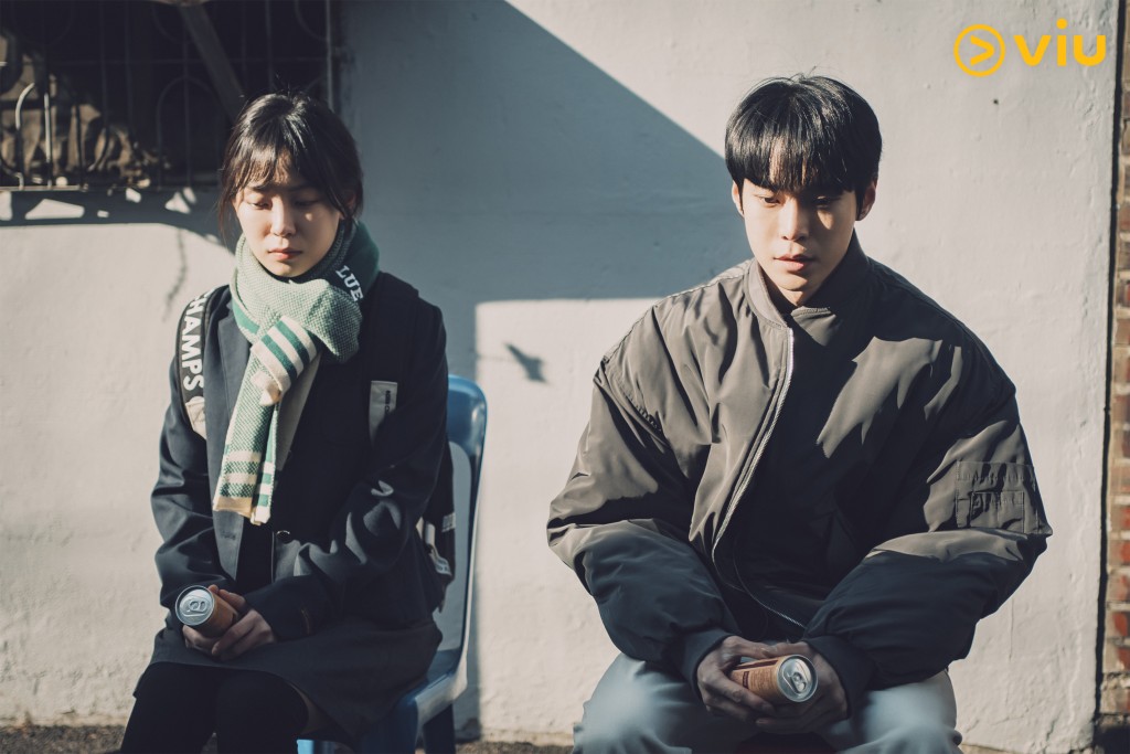 韓知曉獲得一本愛情筆記,開始了她與道英及其他男子的感情糾紛。