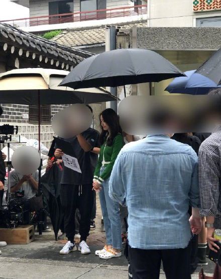 润娥演外表出众能力又强的护士。