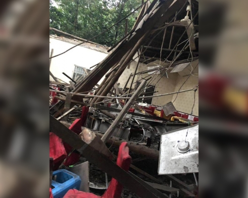 四川隆昌市發生一宗屋頂倒塌事件,致26人受傷。(網圖)