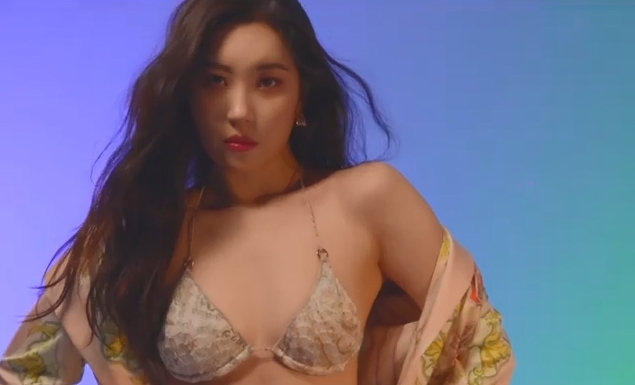 宣美嘅性感路線有Cool Cool哋嘅感覺。