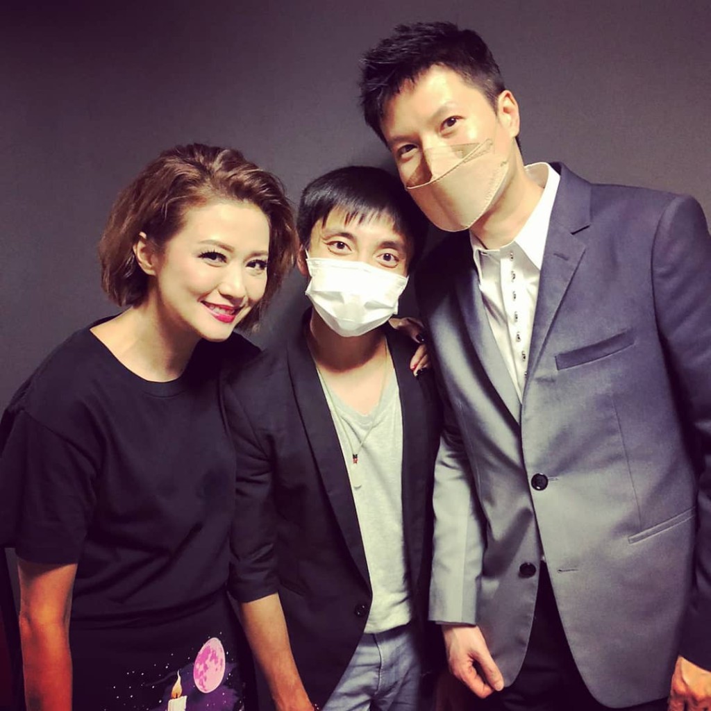Guddy與羅敏莊及《我們的音樂劇》音樂總監、作曲家高世章合照。