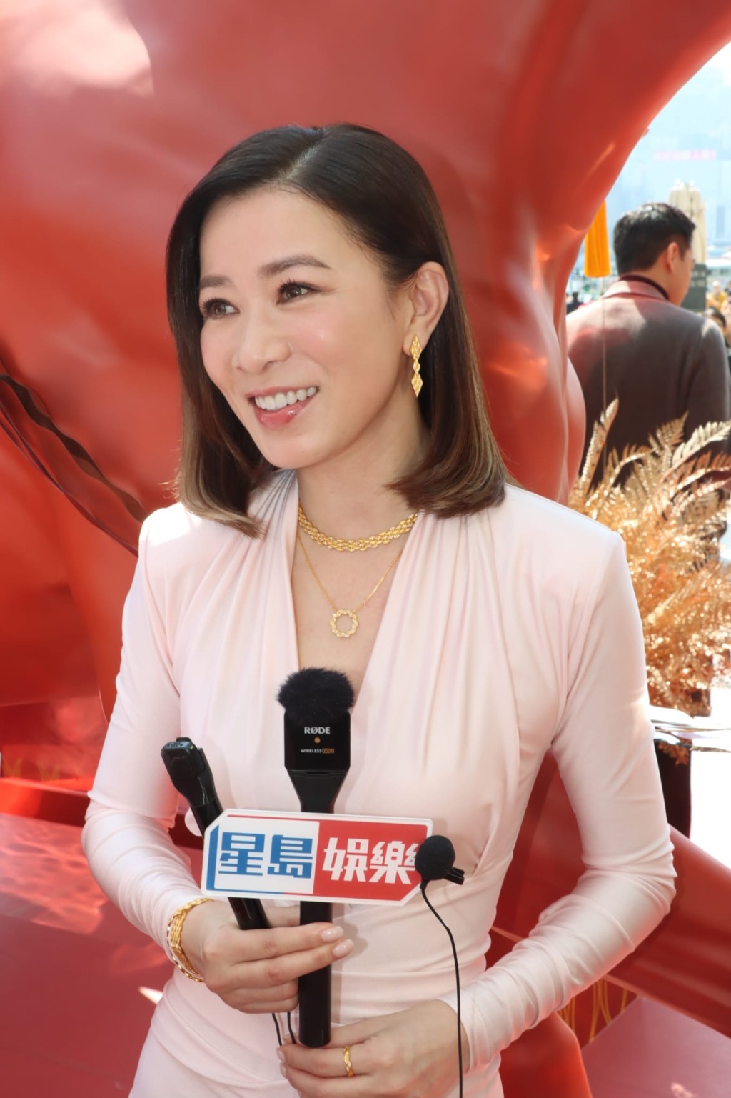 阿佘被內地媒體評為「好感度藝人」。