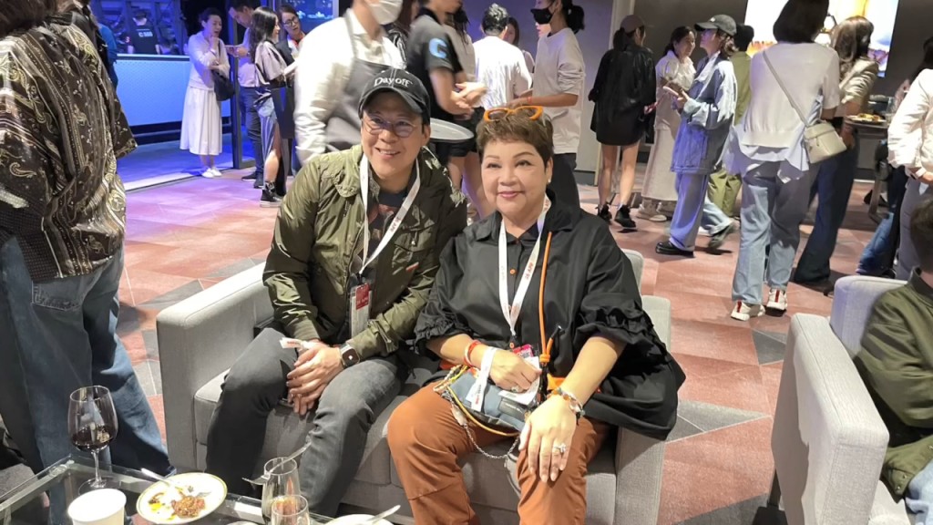 肥媽早前到啟德主場館睇謝霆鋒演唱會。 肥媽早前到啟德主場館睇謝霆鋒演唱會。