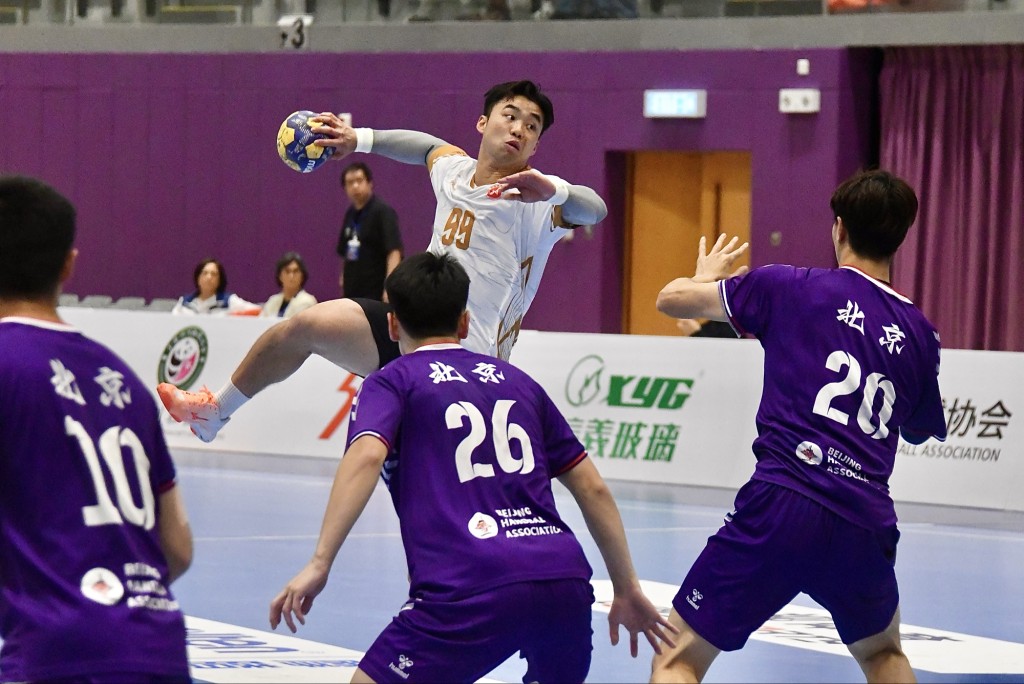 连润滔轰全队最高九分。杨骏尧摄